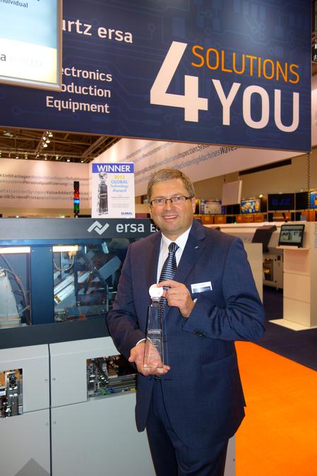 Rainer Krauss, General Sales Manager Ersa GmbH, accepts the Global Technology Award at Productronica
